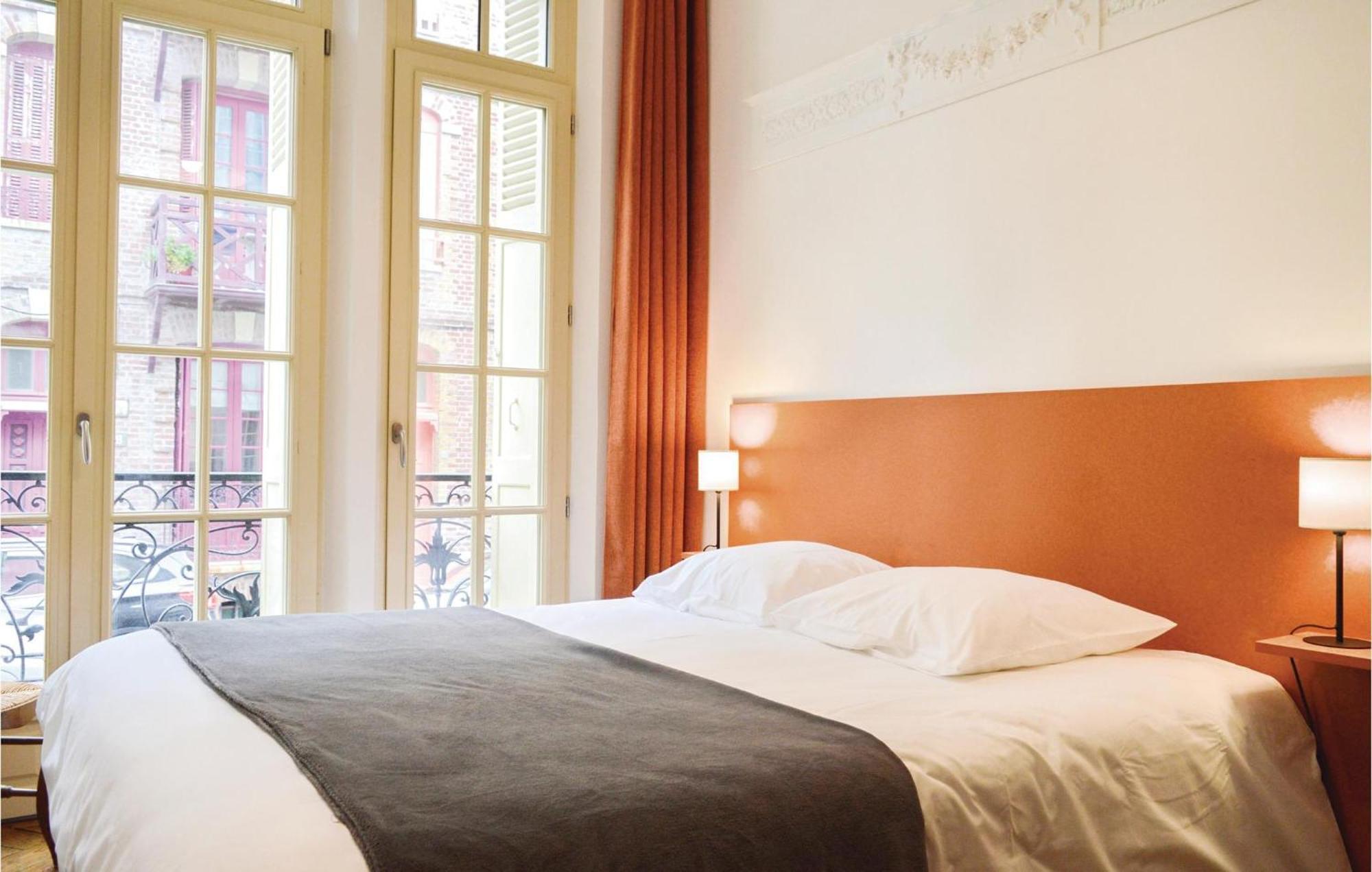 2 Bedroom Awesome Apartment In Mers-Les-Bains Bagian luar foto