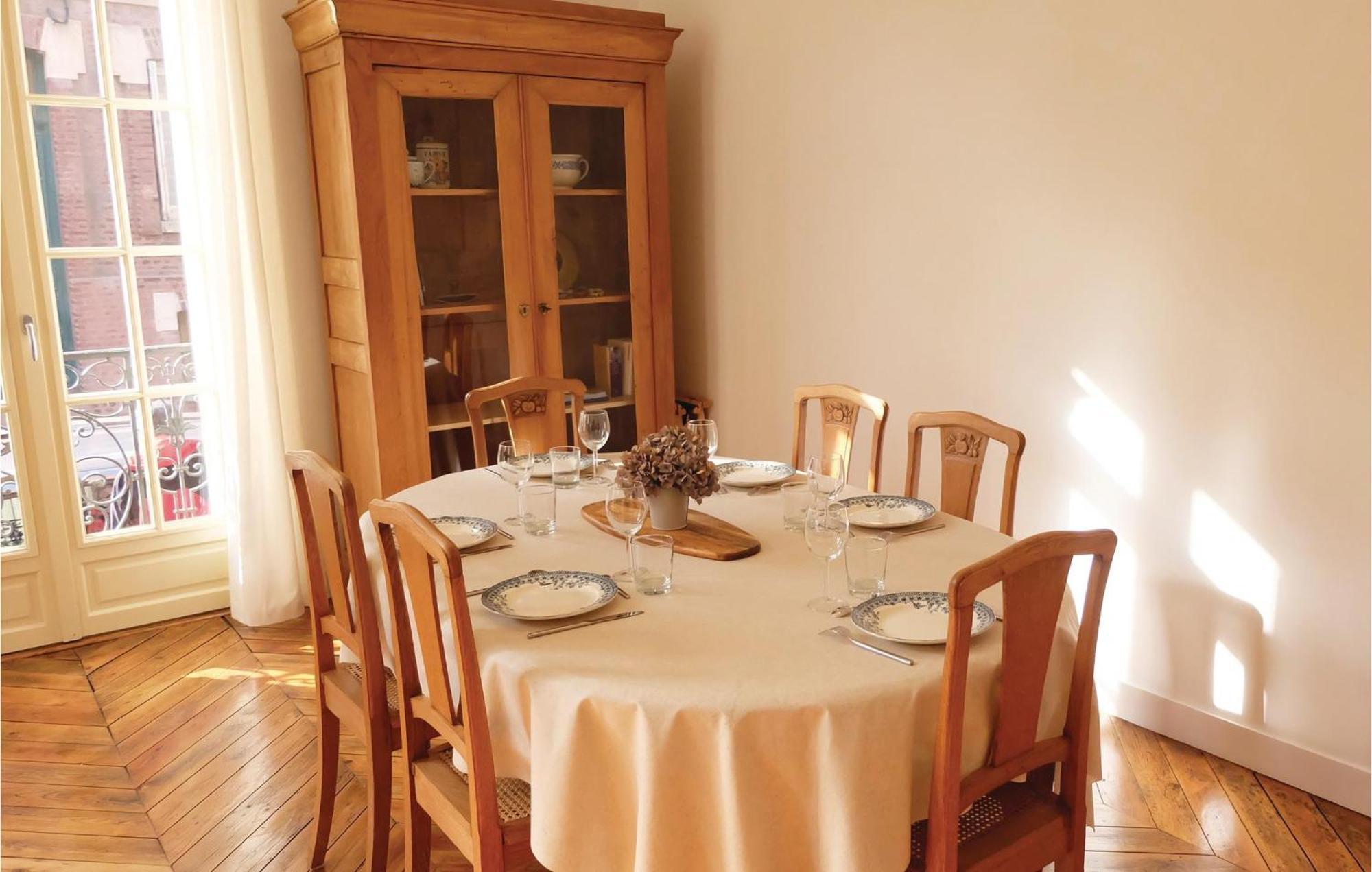 2 Bedroom Awesome Apartment In Mers-Les-Bains Bagian luar foto